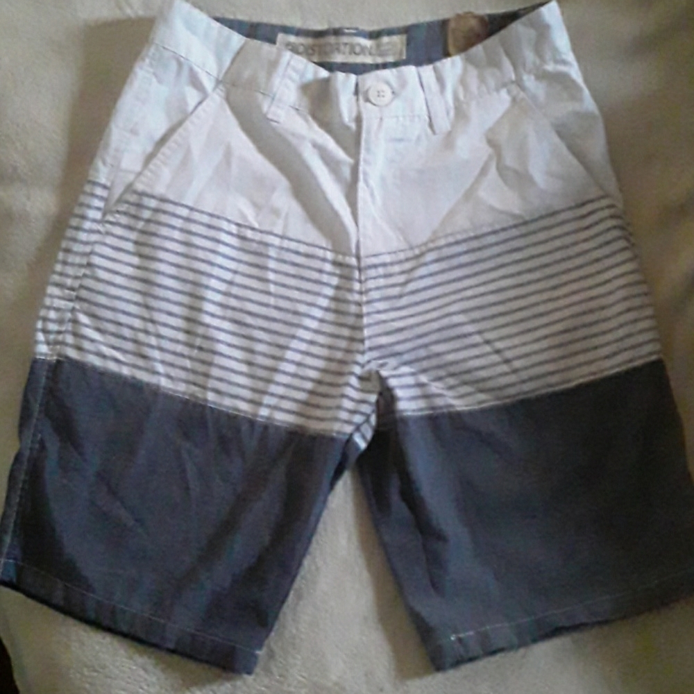 Boys size 12 Distortion shorts